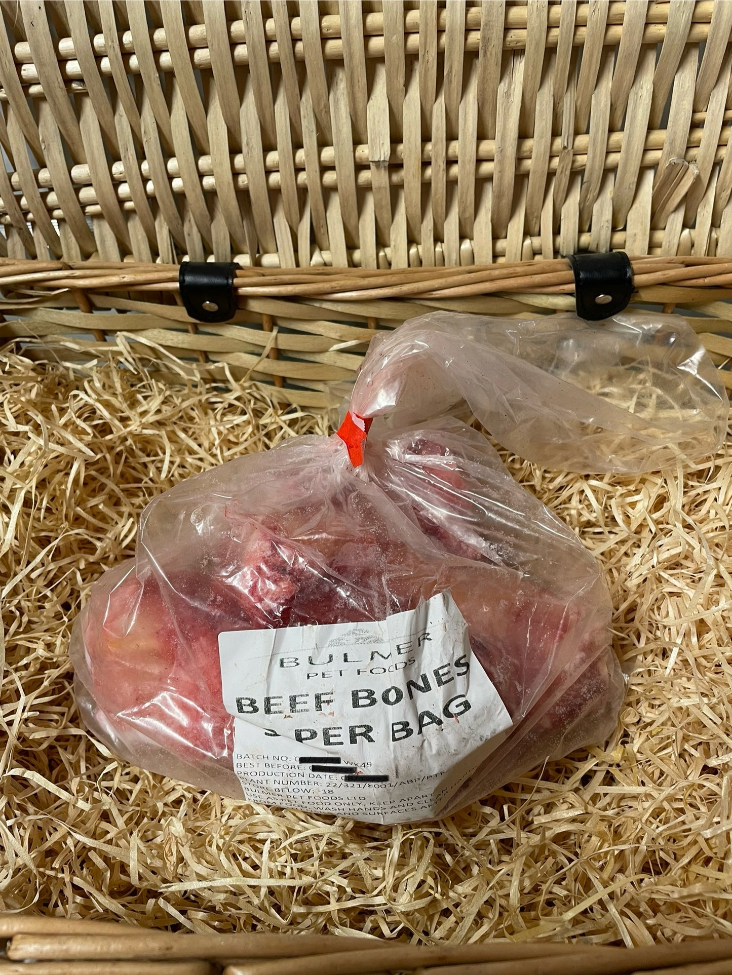 Bones - 3 pack. Meaty Knuckle Bones - Raw. (Approx 1.5kg)