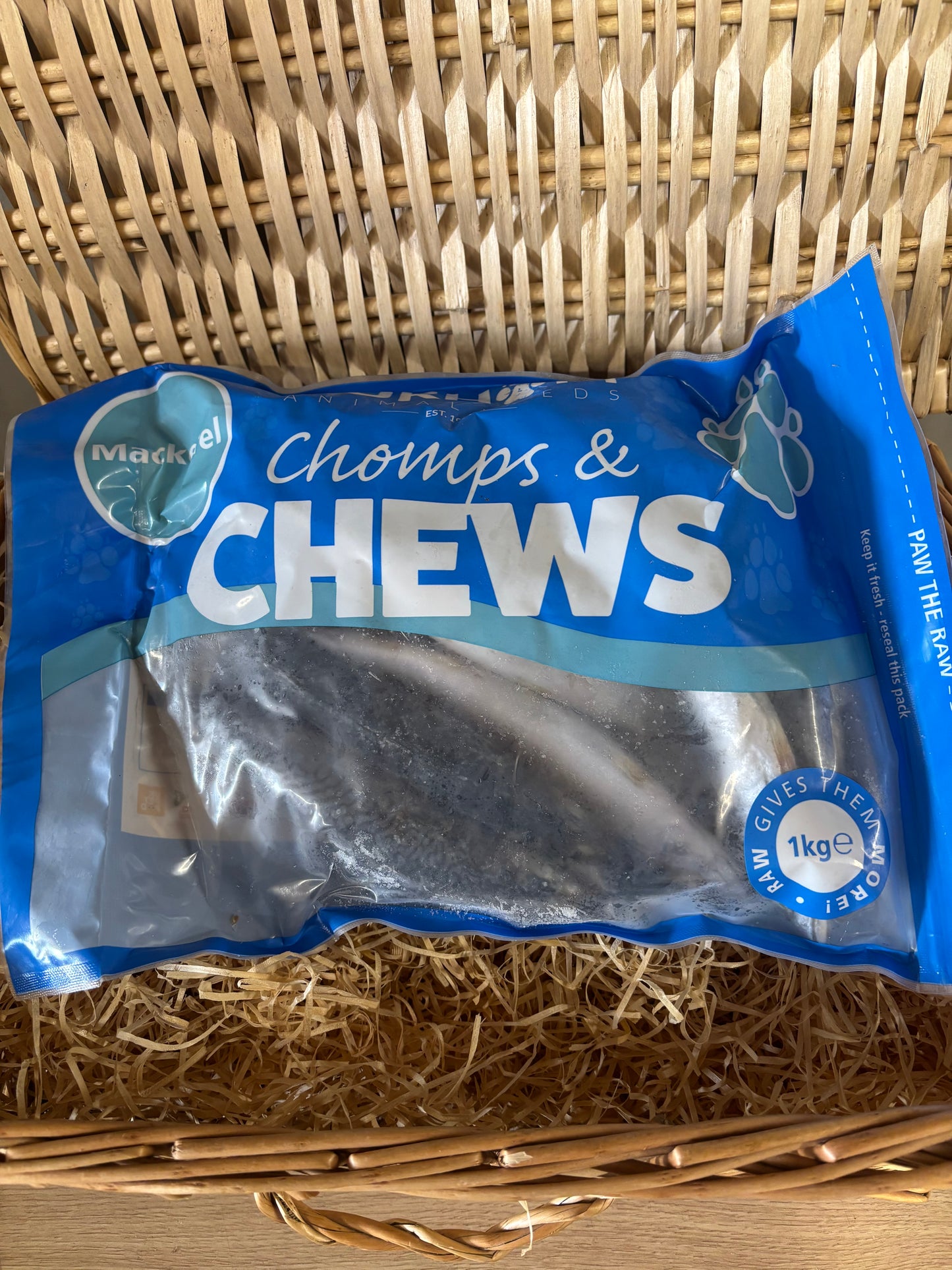 Fish - Mackerel - Whole. Raw. Approximately 1kg